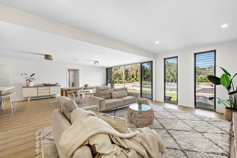 Real Estate For Sale 37 Burton Road Eleebana , NSW