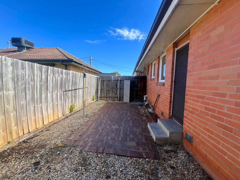 2/62 Coulstock Street, Epping