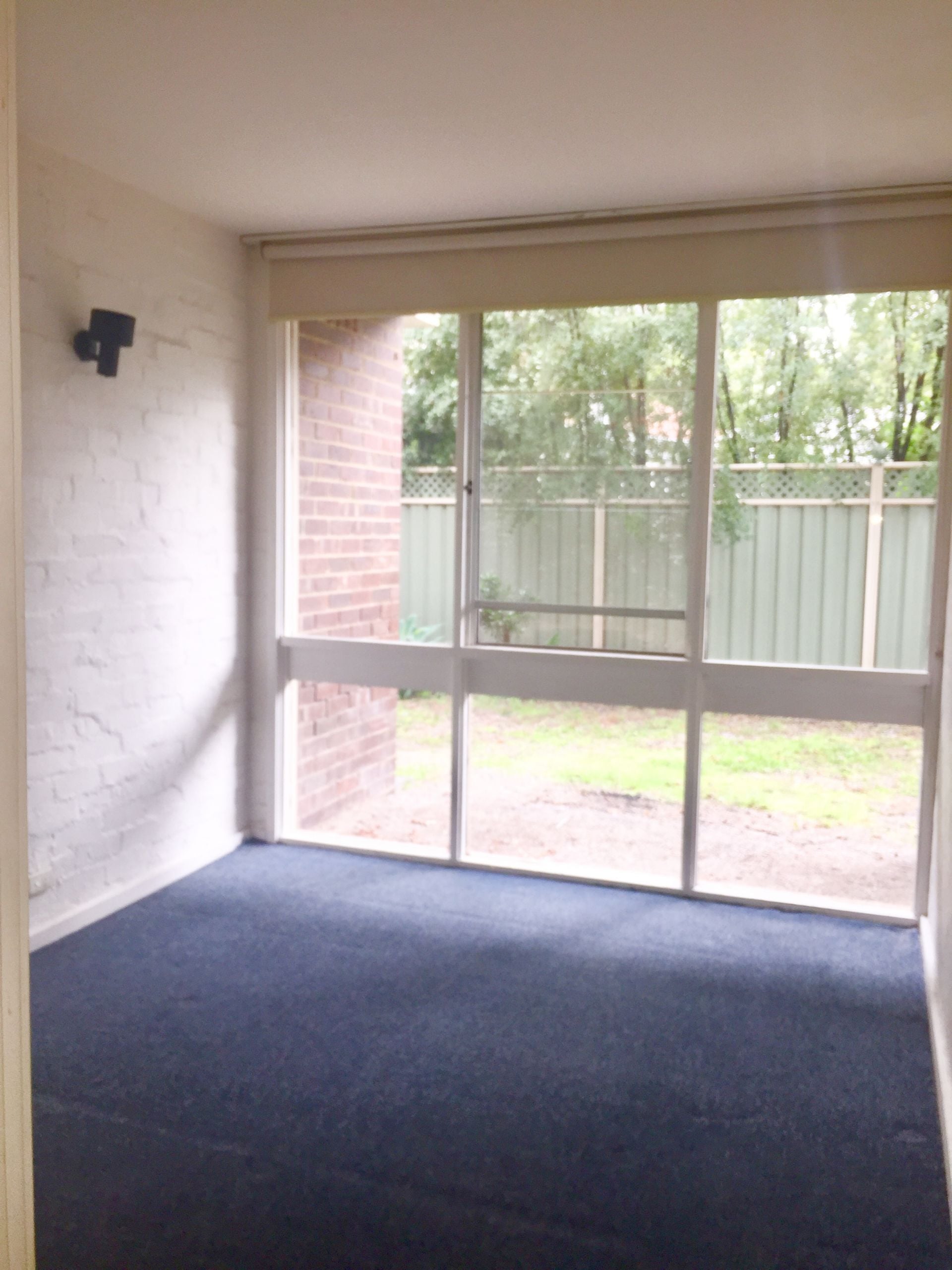 Large in Size, Bonus Courtyard!!