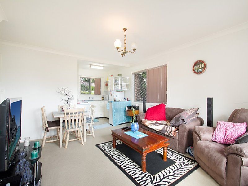 4/8 Tweed Street 'Hillside Lodge' COOLANGATTA QLD, 'Hillside Lodge' Coolangatta - Thumbnail 4