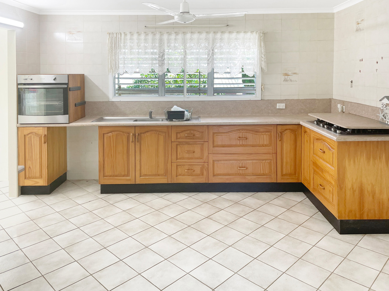 For Sale By Owner 16 Snapper Court, Cungulla, QLD 4816