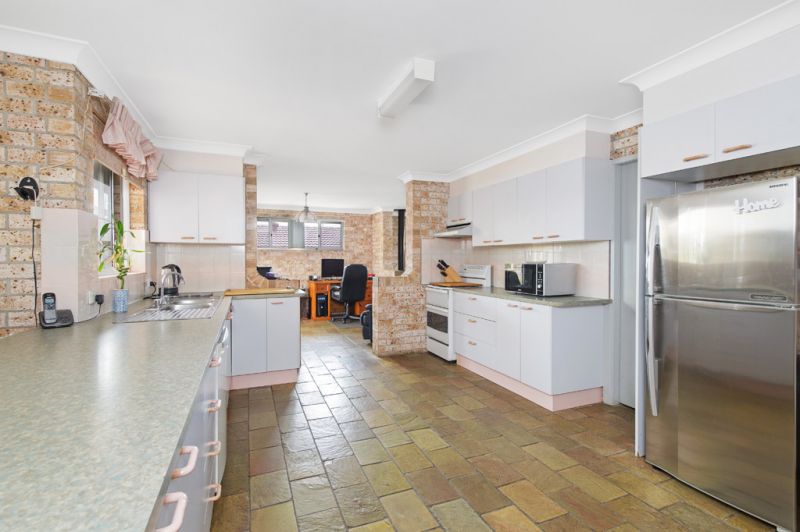 203 Granite Street Port Macquarie NSW, Port Macquarie - Thumbnail 3
