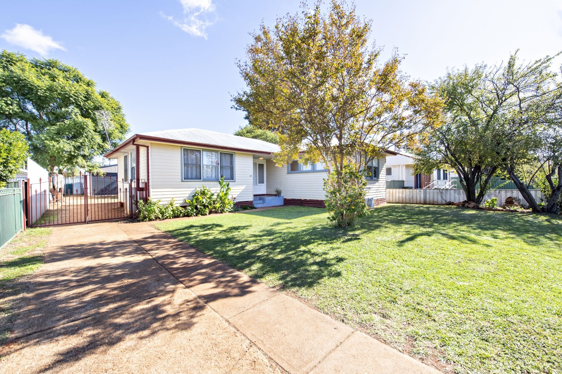 15 Leavers Street, Dubbo Bob Berry Real Estate