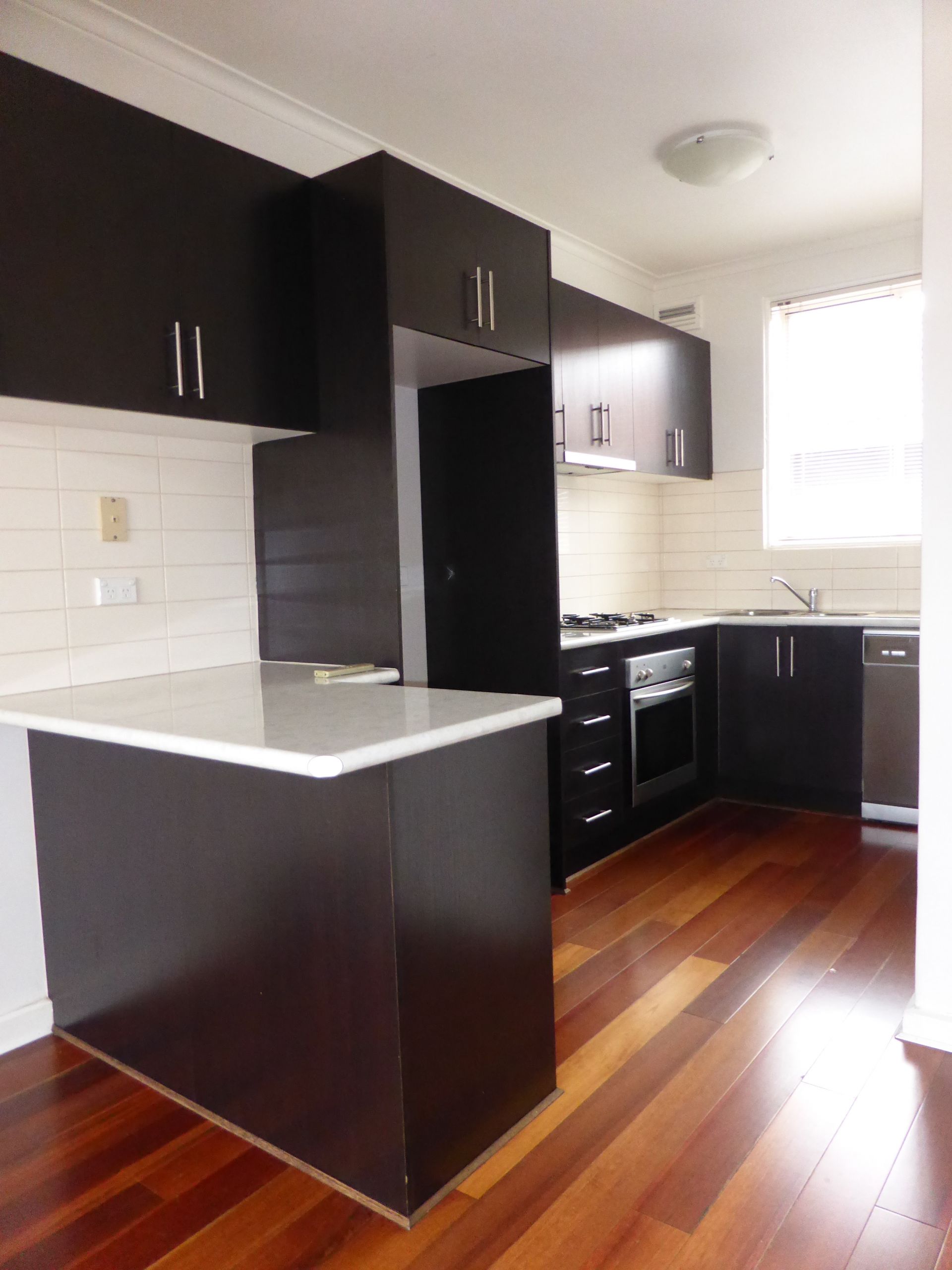 Modern & Great Location