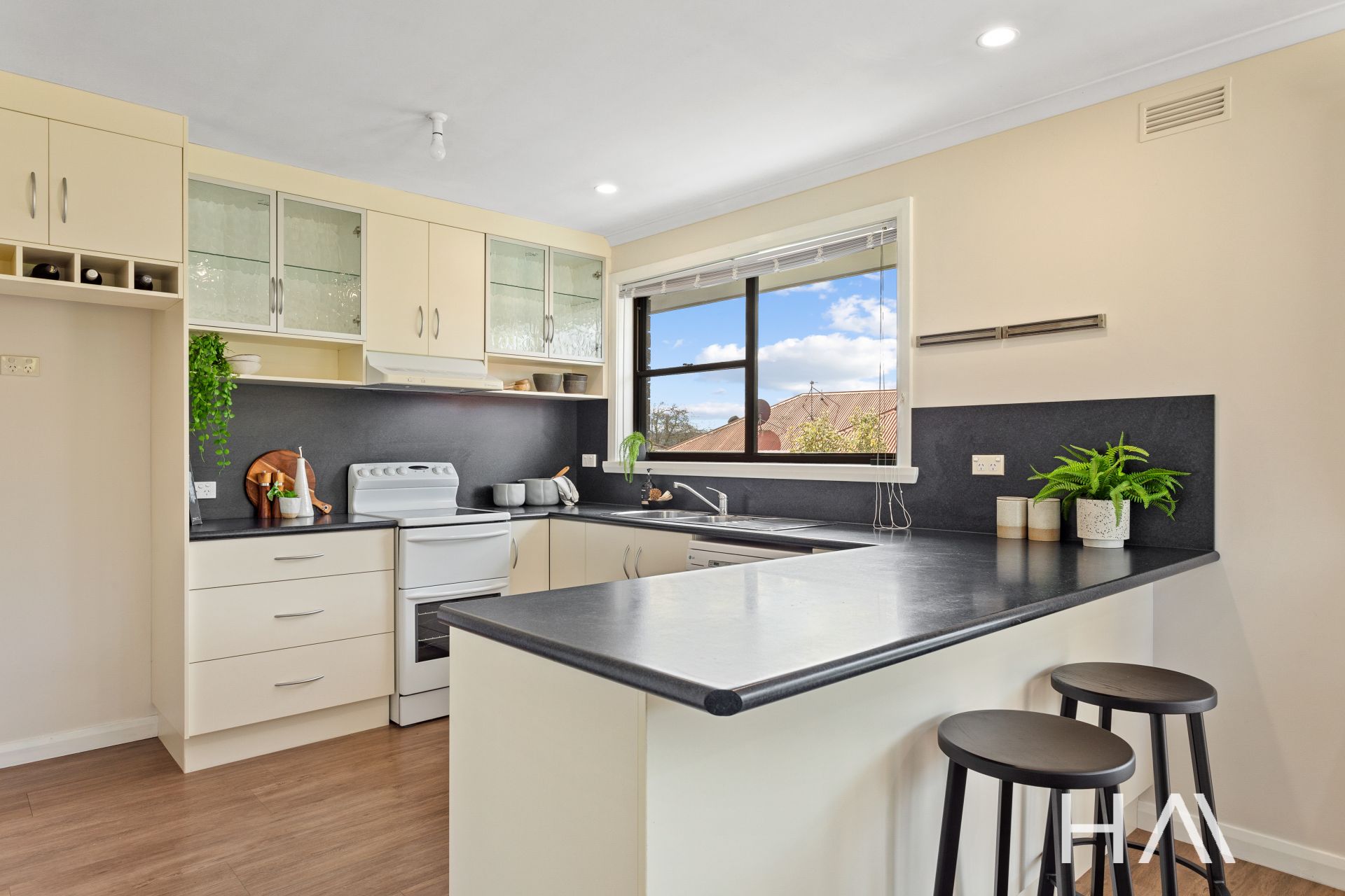 2 Harpers Court Trevallyn, Trevallyn - Thumbnail 6