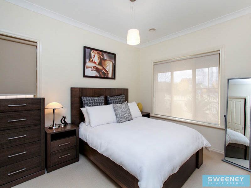 65 Grampians Way, Caroline Springs - Thumbnail 7