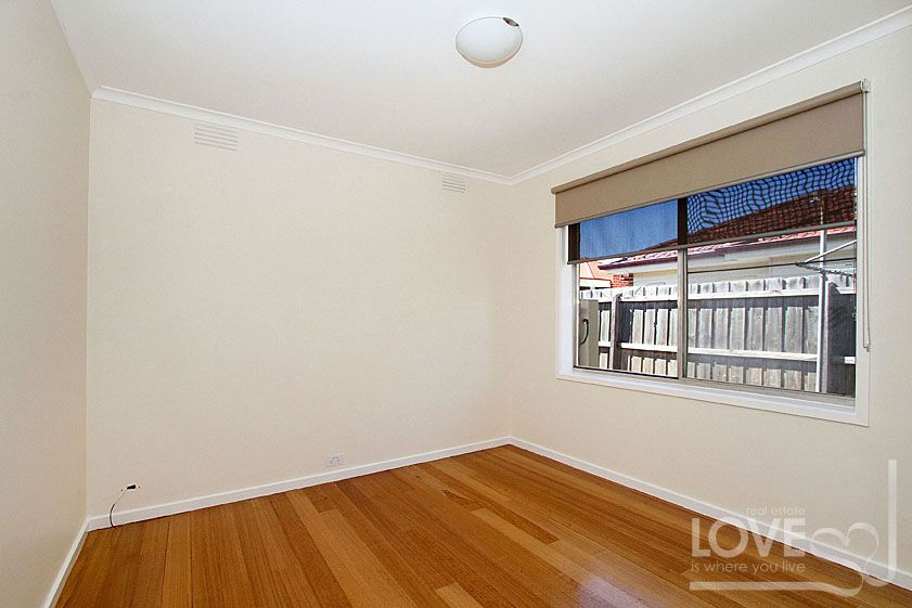RENOVATED AND WELL LOCATED!