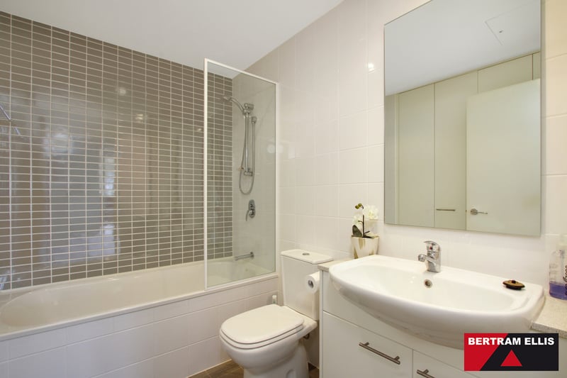 21/98  Corinna Street, Phillip - Thumbnail 8
