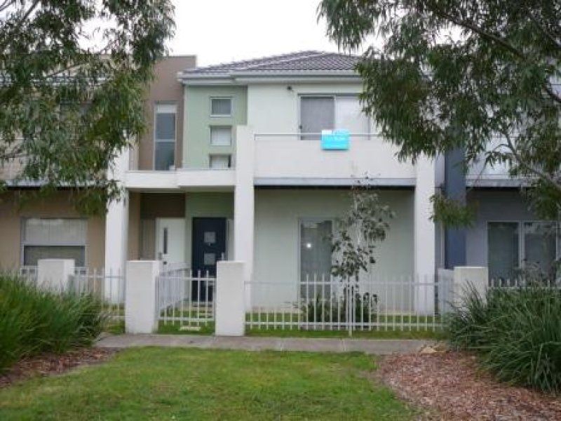 16 Picton Lane, Point Cook - Thumbnail 2