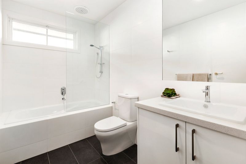 4/18 Deepdene Road, Balwyn - Thumbnail 2