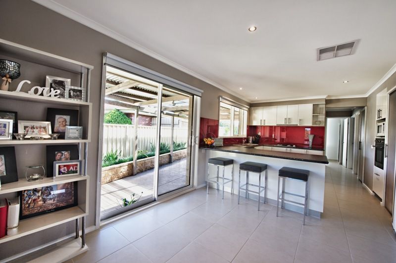 13 Witney Court, Bacchus Marsh - Thumbnail 3