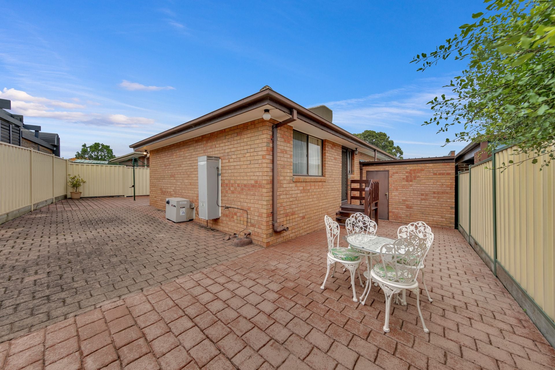 Tailor-Made For Easy Living     Auction This Saturday @ 12.30pm