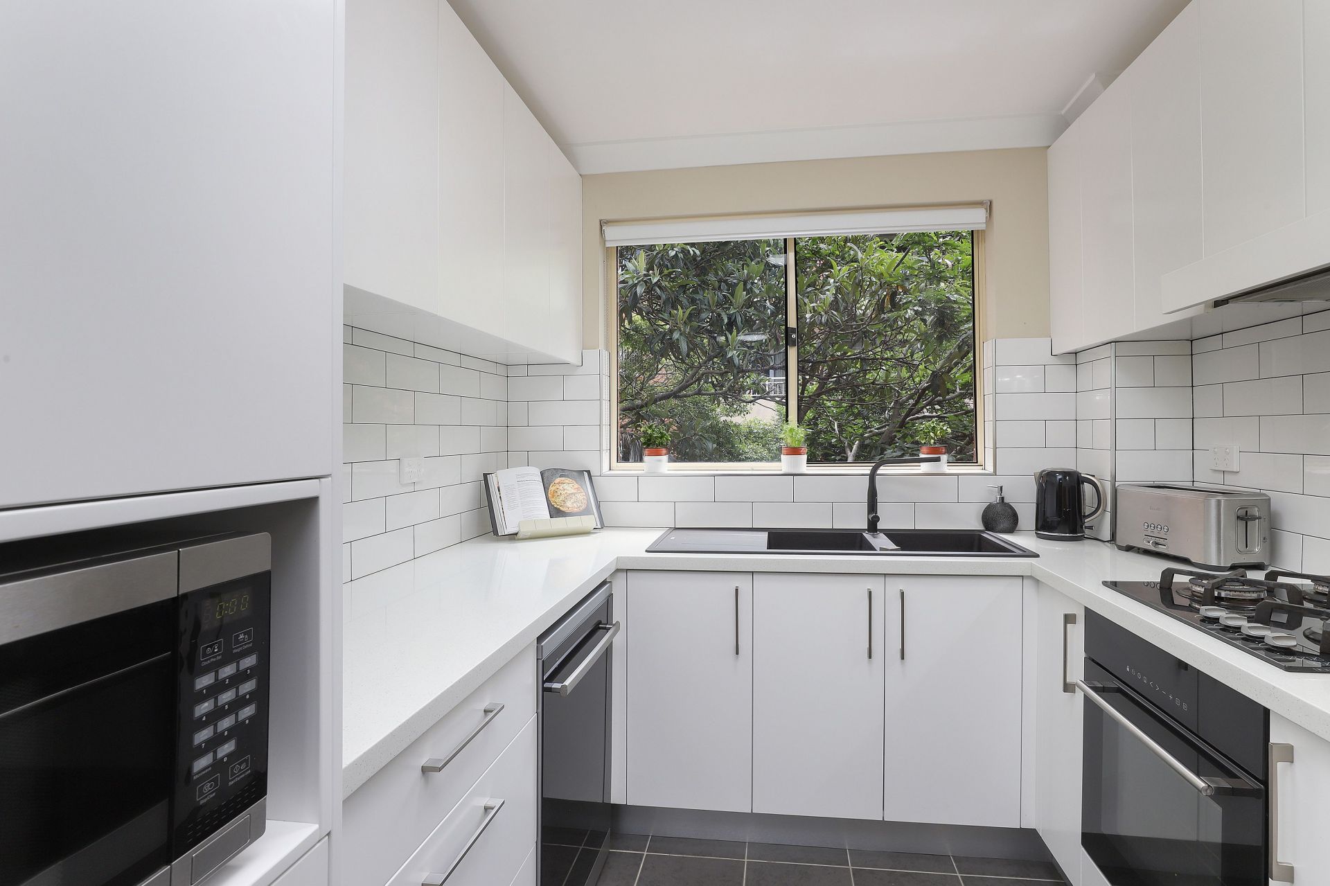 6/23-27 Engadine Avenue, Engadine, Engadine - Thumbnail 4