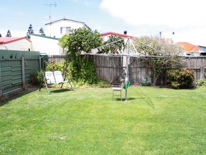 73B Meylin Street PORT MACDONNELL SA, Port Macdonnell - Thumbnail 2
