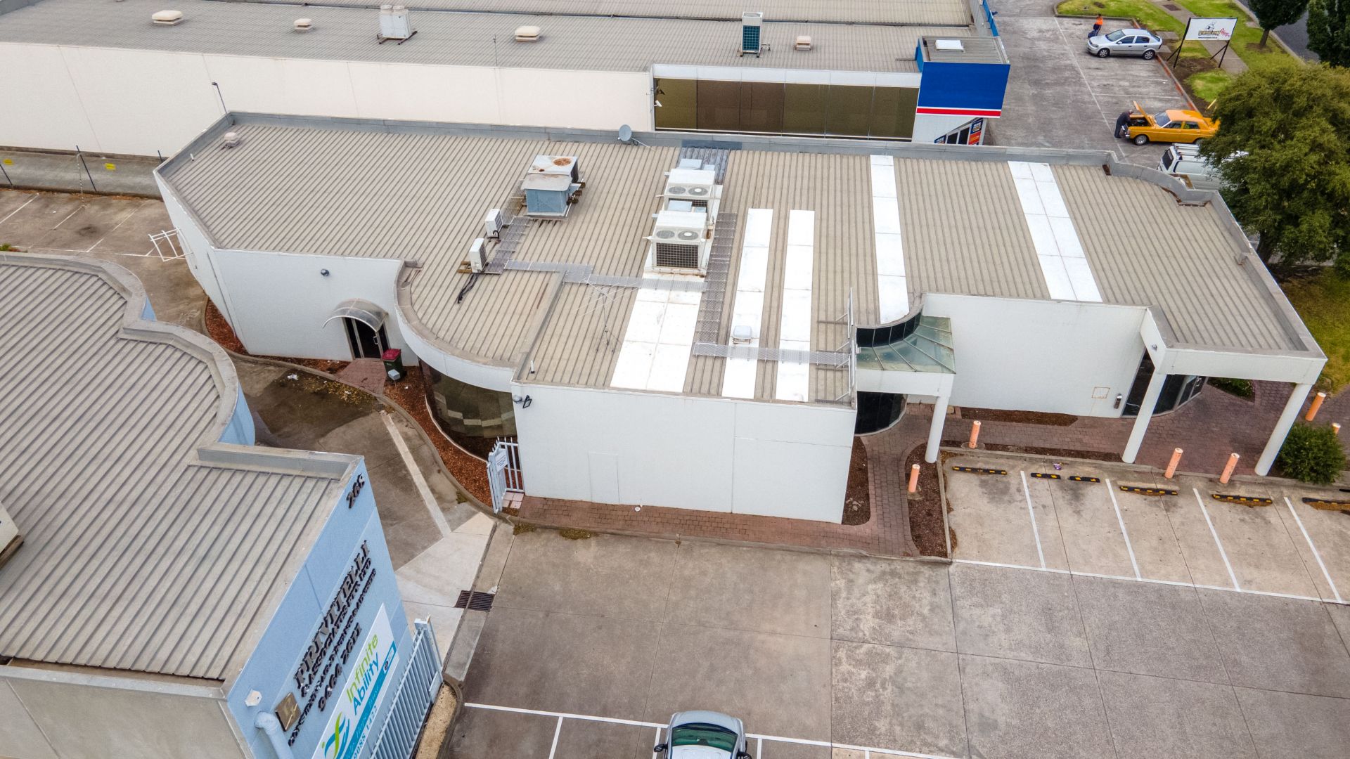 AFFORDABLE SECURE OFFICE SPACE