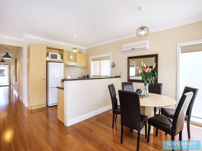27 Naracoorte Drive, Caroline Springs - Thumbnail 4