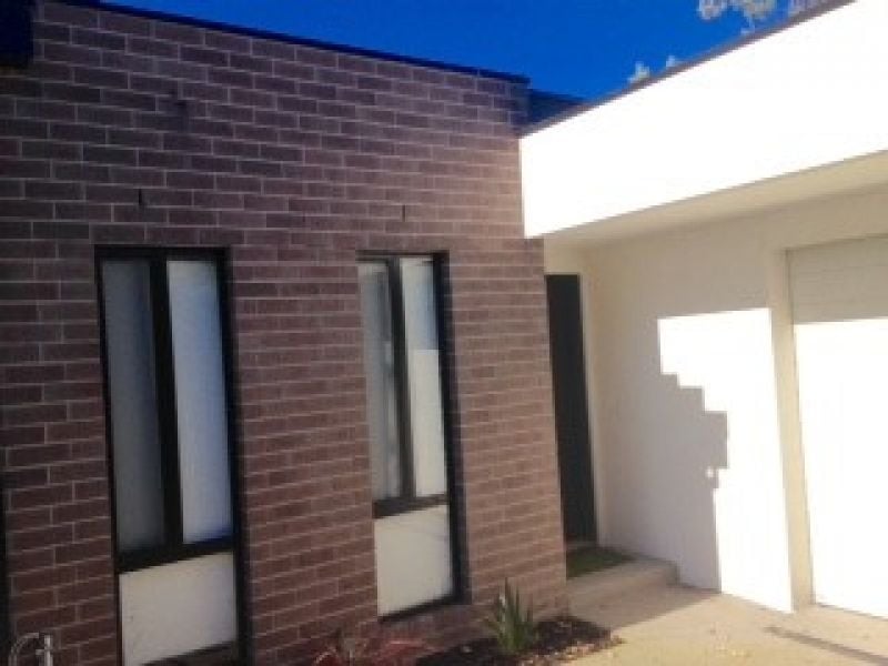 3/4 Cherry Avenue, Altona North - Thumbnail 2