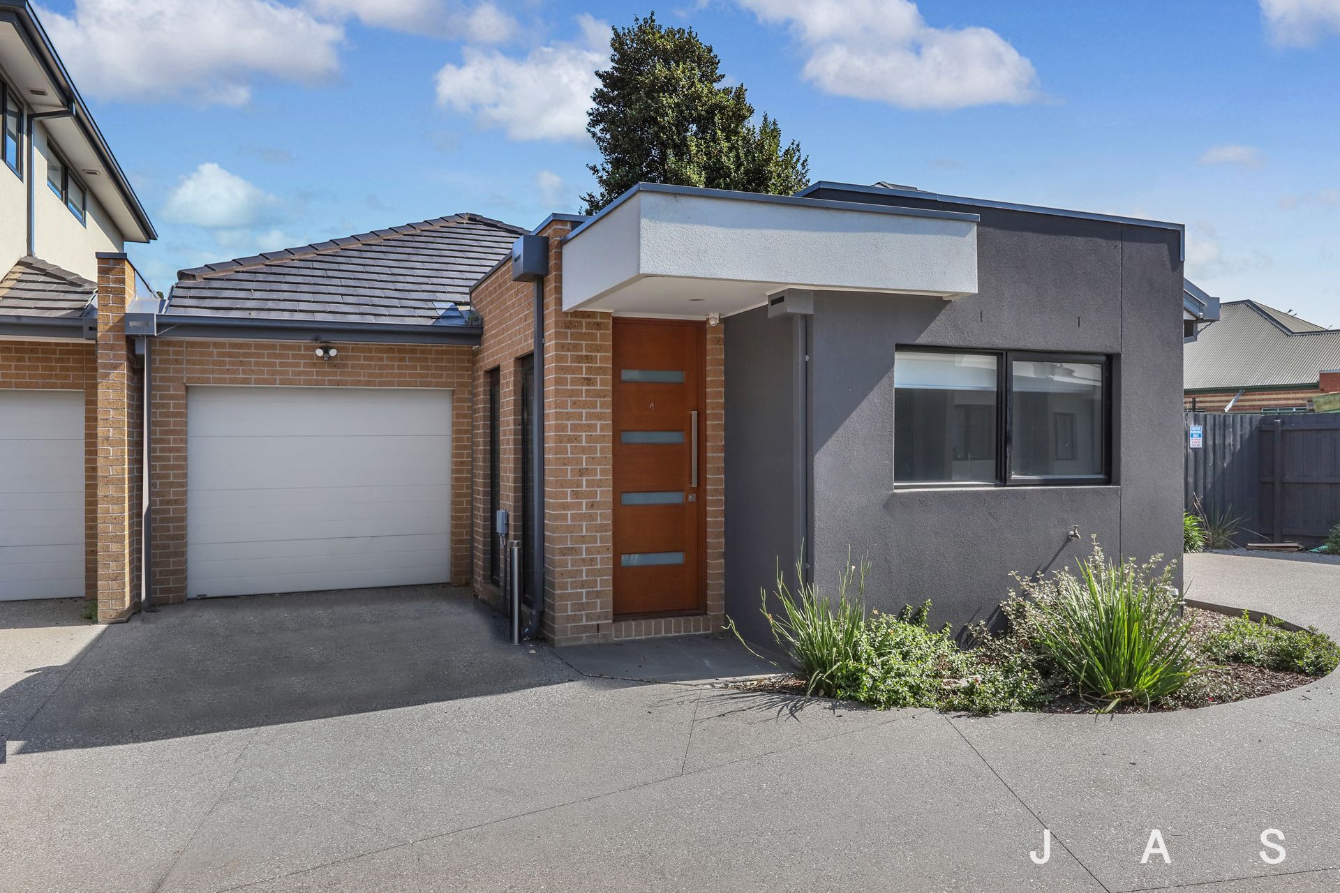 4/6 Dubbo Street Albion VIC, Albion - Thumbnail 2