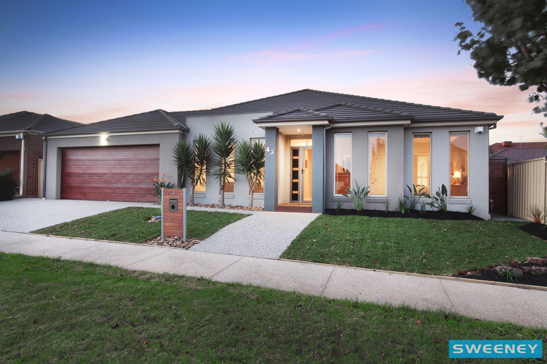 43 The Avenue, Caroline Springs - Thumbnail 2