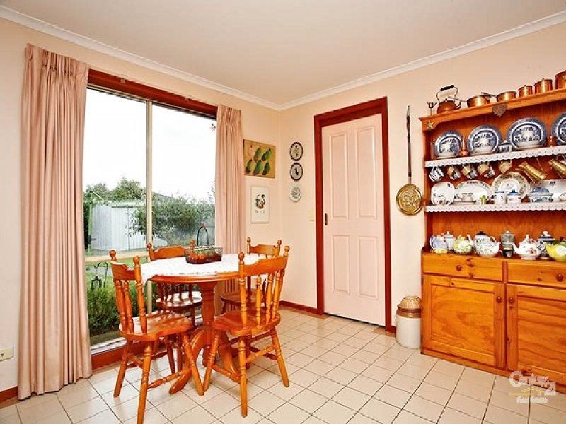 7 Shields Court, Altona Meadows - Thumbnail 4