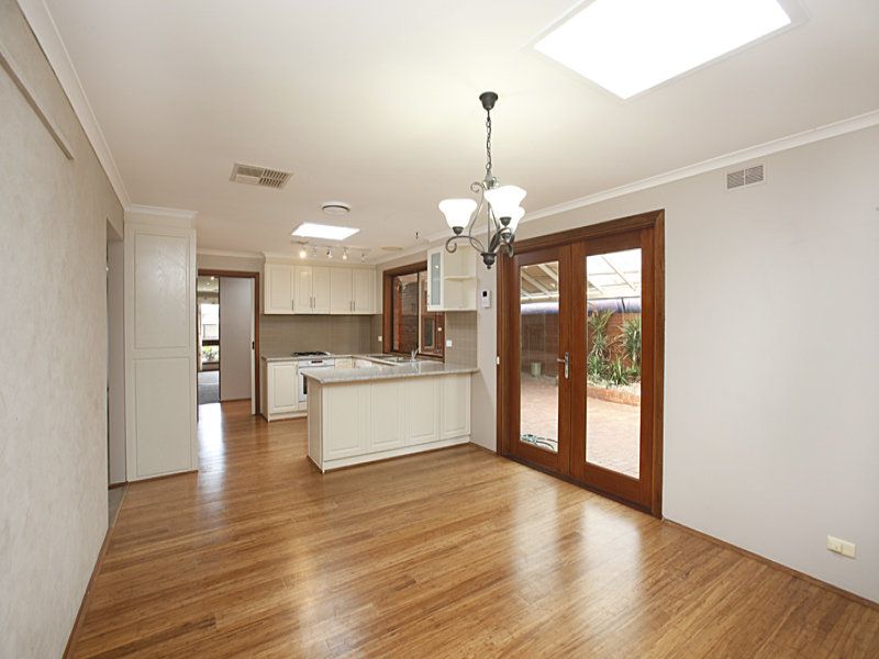 22 Polly Woodside Drive, Altona Meadows - Thumbnail 6