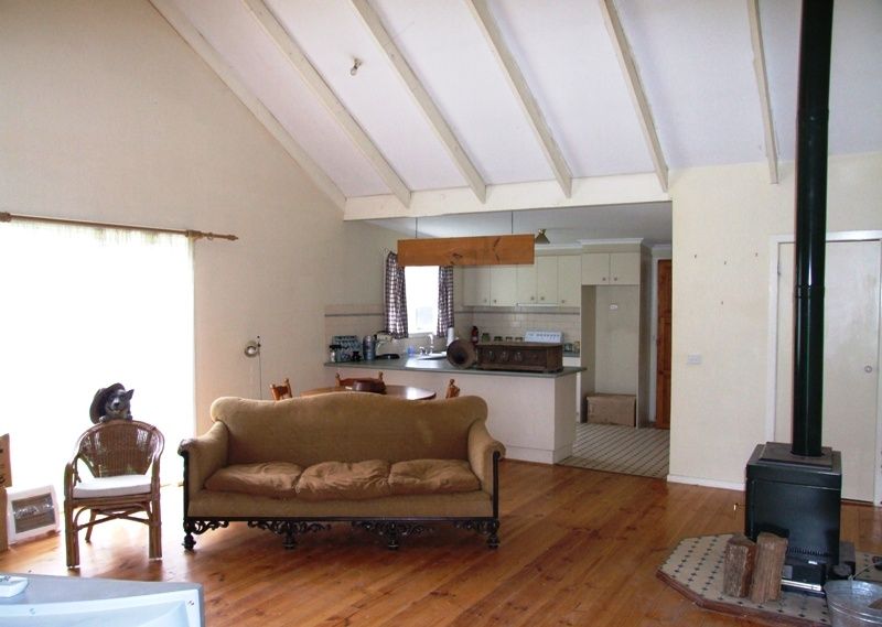 31 Pykes Creek Road, Myrniong - Thumbnail 4