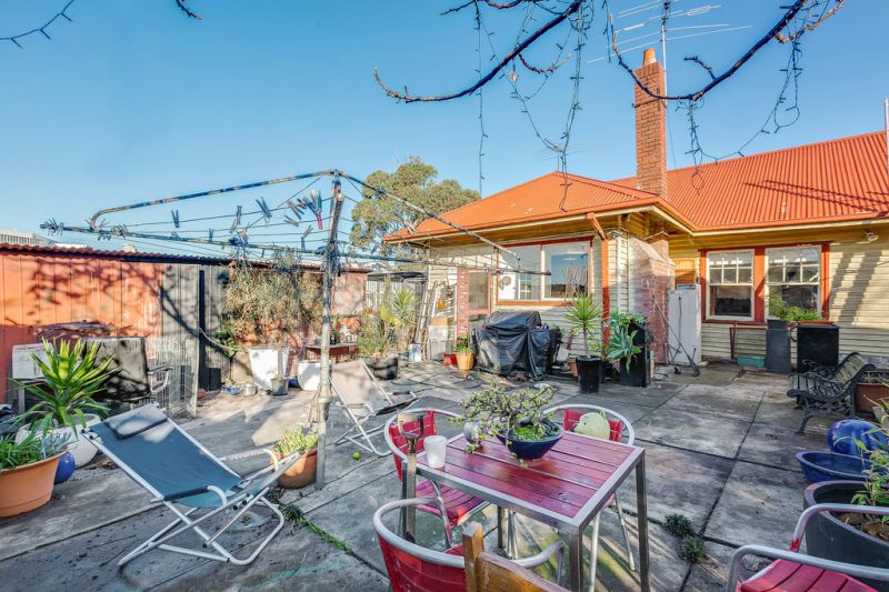 17 Banool Avenue