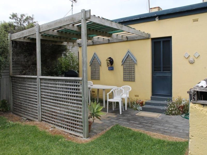 101 Sea Parade PORT MACDONNELL SA, Port Macdonnell - Thumbnail 6