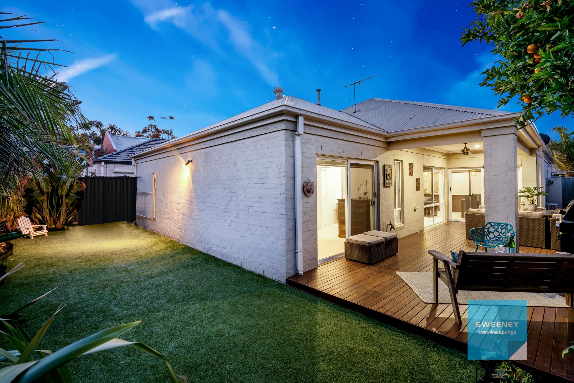 6 Scotsburn Place, CAROLINE SPRINGS Sweeney Estate Agents
