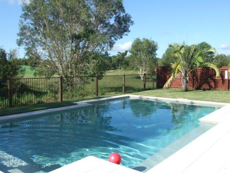 51 Mahogany Drive PELICAN WATERS QLD, Pelican Waters - Thumbnail 2