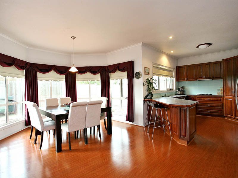 8 Rangeview Street, Cairnlea - Thumbnail 6