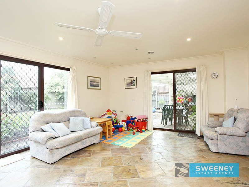10 Munro Court, Altona Meadows - Thumbnail 5