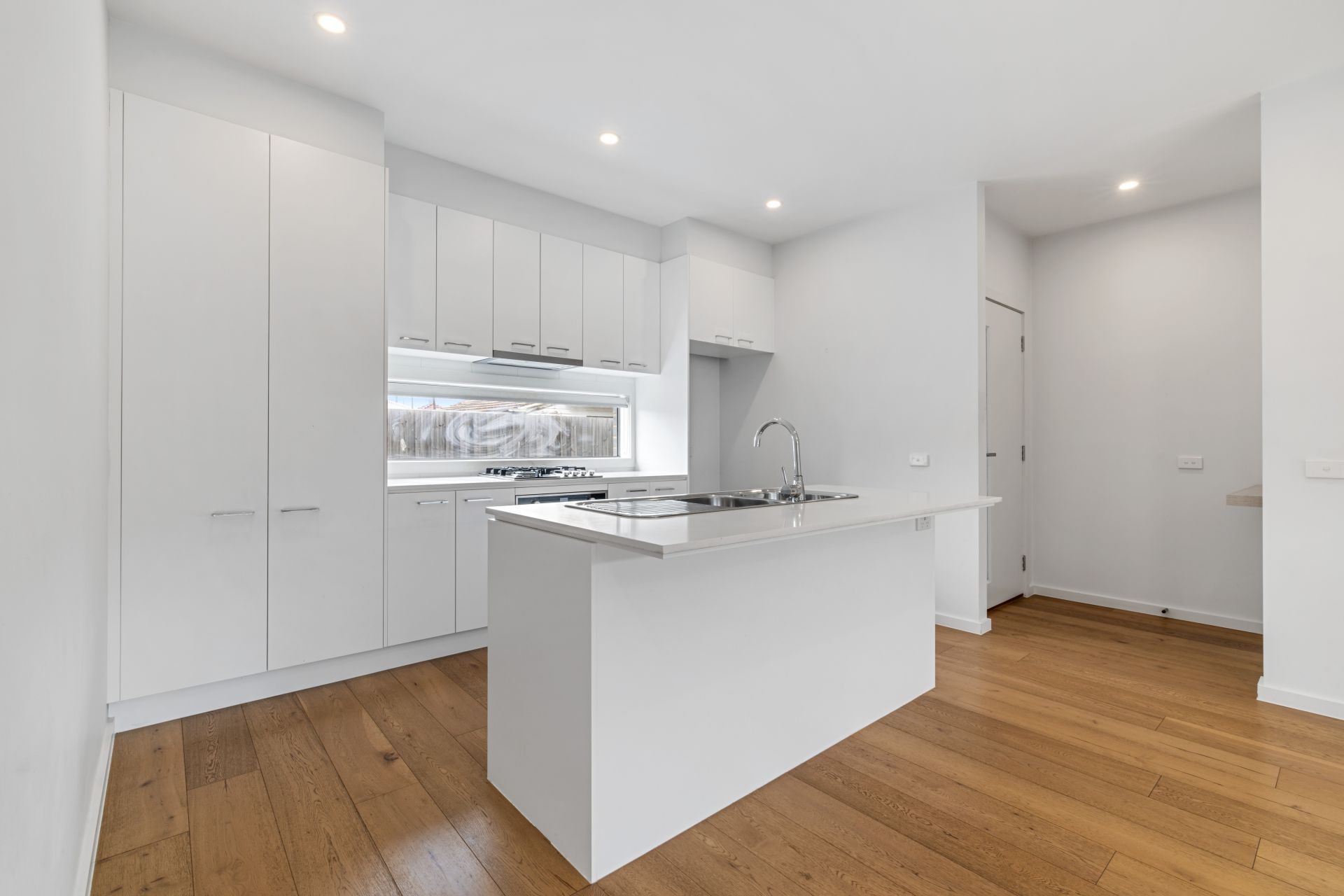Charming 2-Bedroom Townhouse