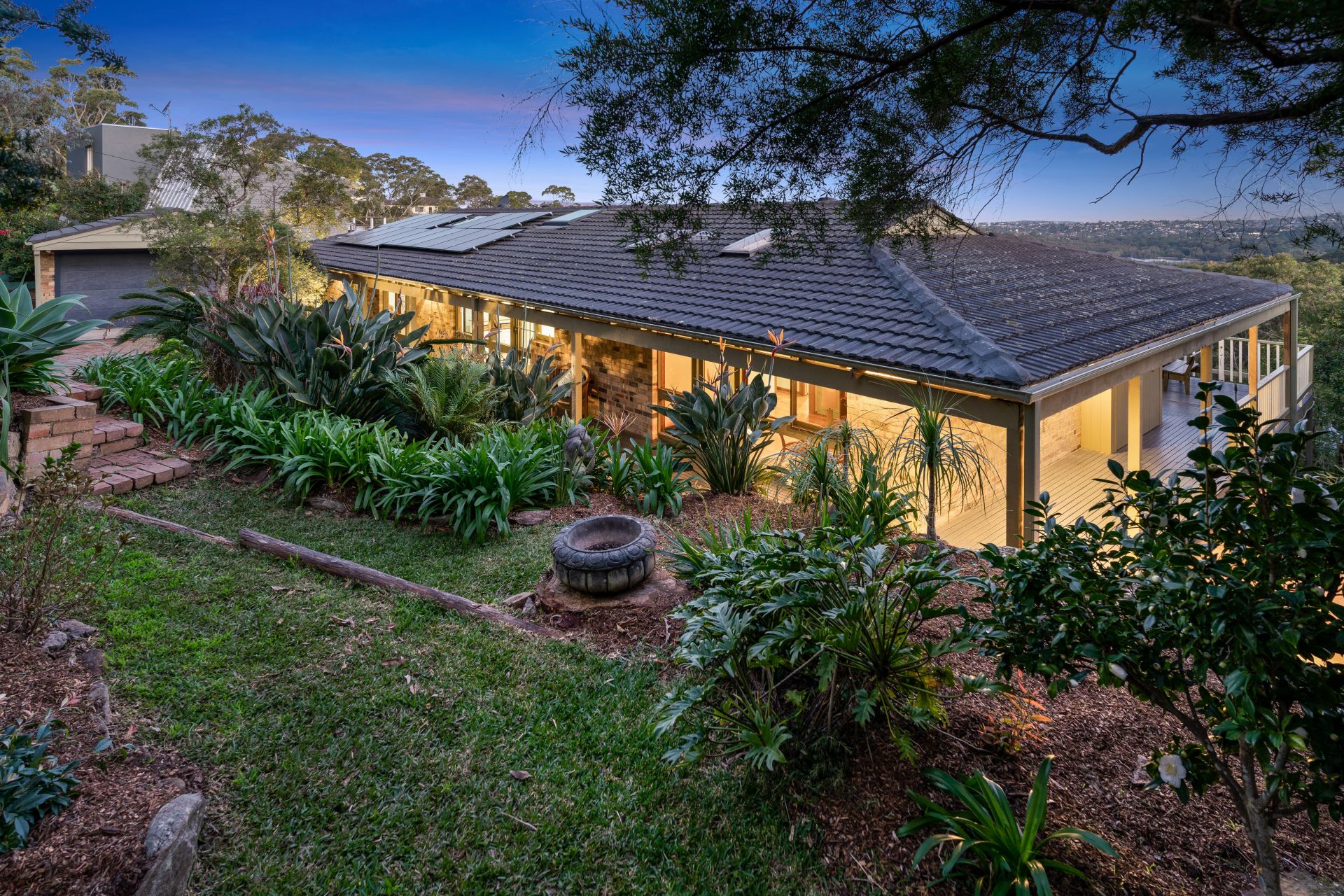 33 Bungoona Avenue, Elanora Heights Blake Property