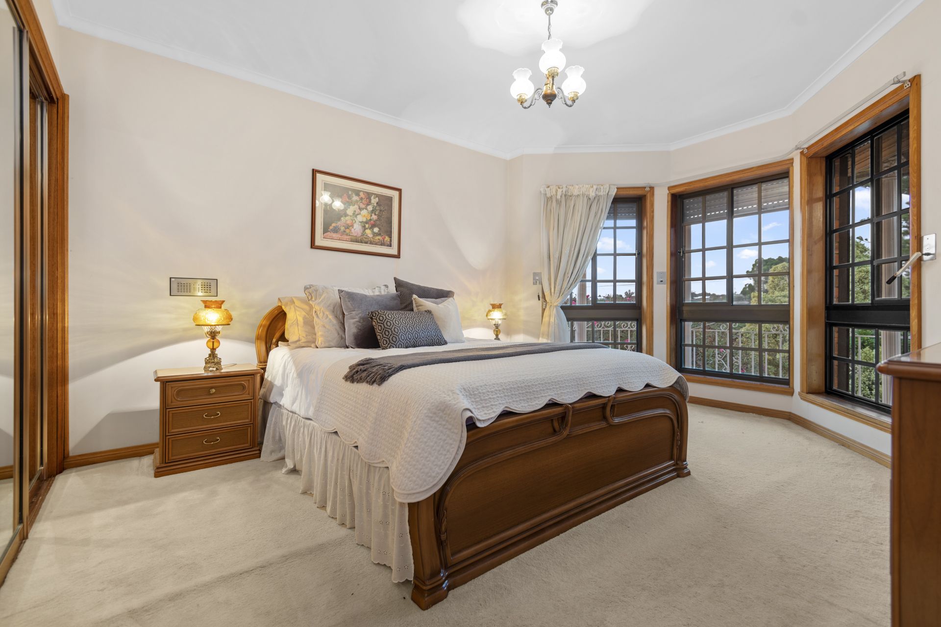 GOLDEN OPPORTUNITY ON GOLDSMITH