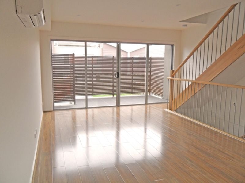 7-6 Rosamond Road, Footscray - Thumbnail 3