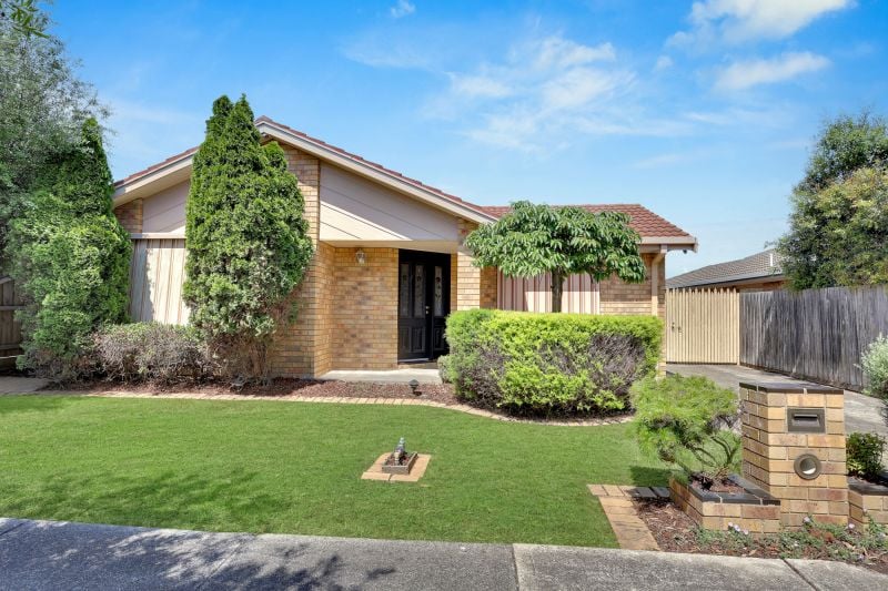 8 Lido Court, Epping