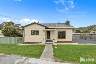 2
 
 
 
  
 
 
 1
 
 
 
  
 
 
 1
 
 
 
 
 
 
 
 35 Crockers Street, Railton TAS 7305, Railton - Thumbnail 3