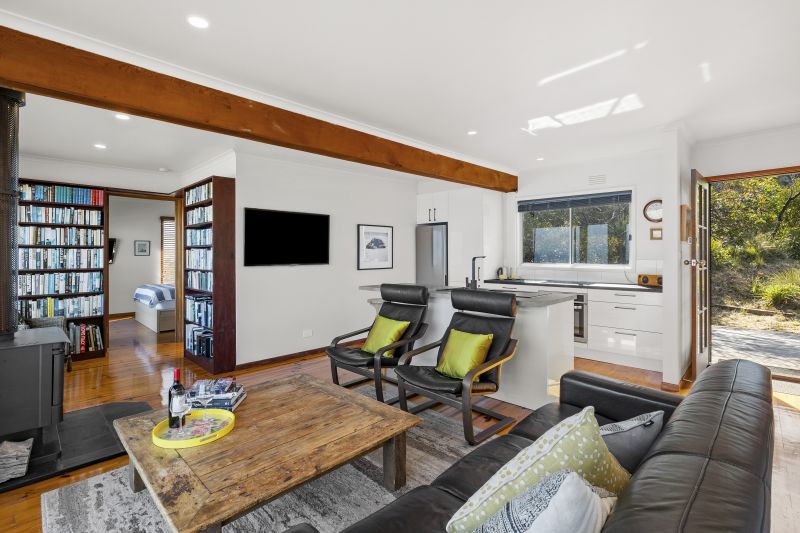 13 Golf Links Road, Eastern View, VIC, Eastern View - Thumbnail 5