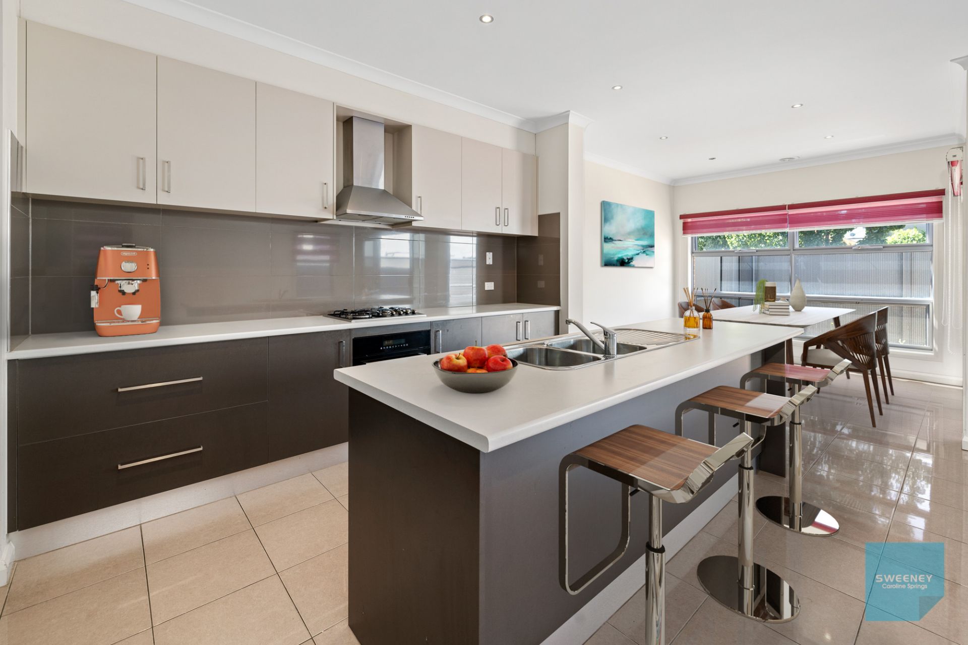 31 Marine Parade, Caroline Springs - Thumbnail 3