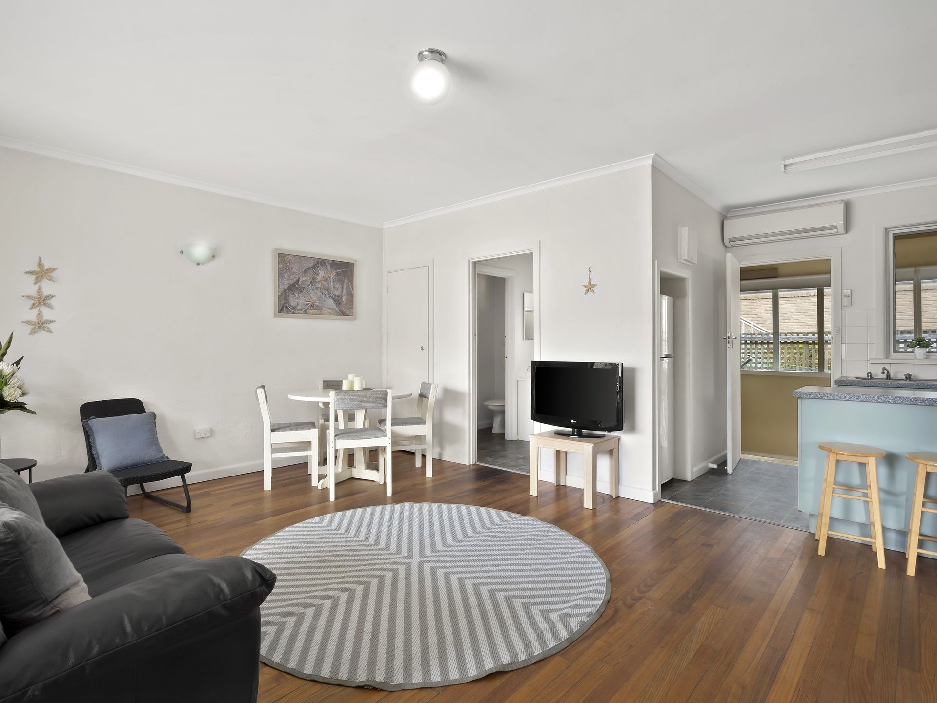 Real Estate For Sale 2/84 The Esplanade Torquay , VIC