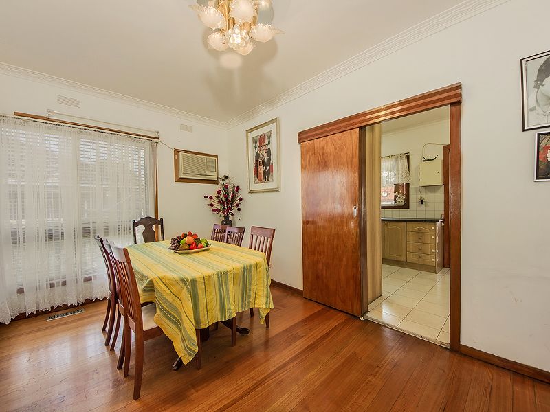 44 Edgar Street, Kingsville - Thumbnail 4