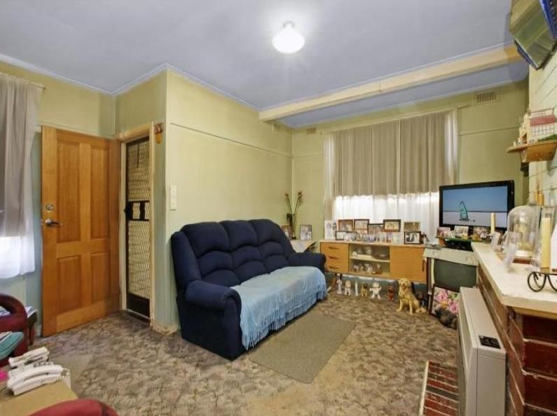 THREE BEDROOM FAMILY HOME, MUST SEE!