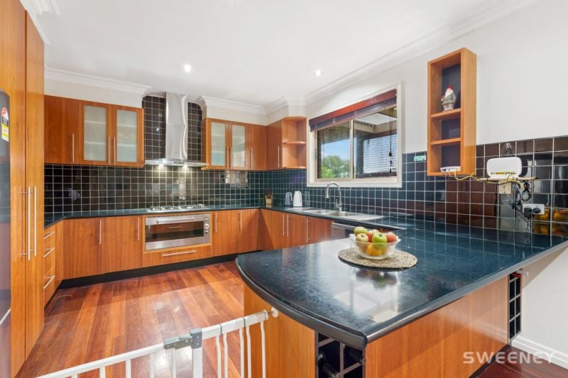14 Haigh Court, Altona Meadows - Thumbnail 7