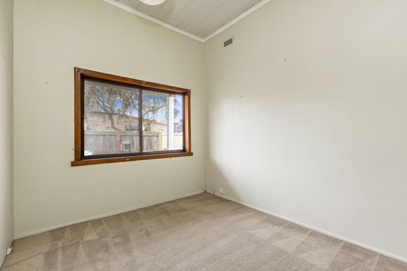86 Tarrengower Street, Yarraville - Thumbnail 7