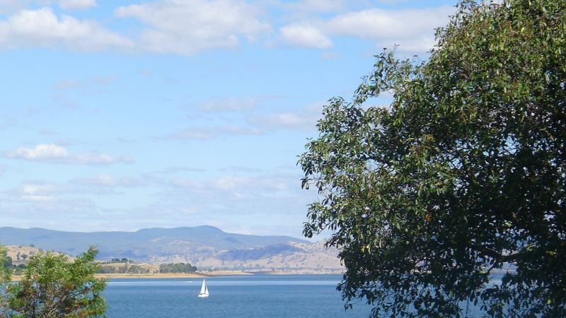 13 Dwyer Crescent Bellbridge VIC, Bellbridge - Thumbnail 2