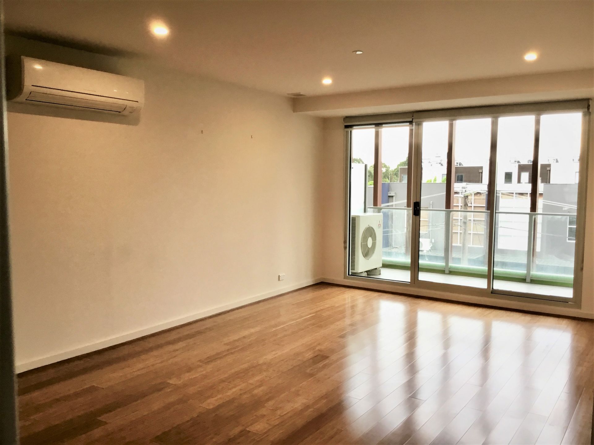 Luxury On Thornbury's Border