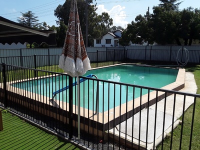 MOTEL FOR SALE -  STRONG RURAL TOWN