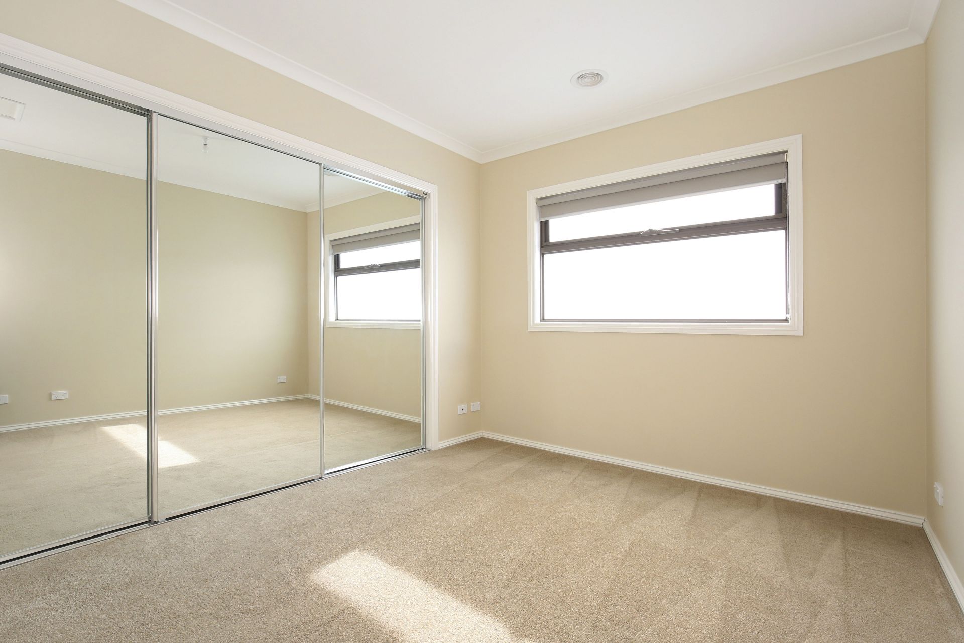 STUNNING TWO BEDROOM TOWNHOUSE
