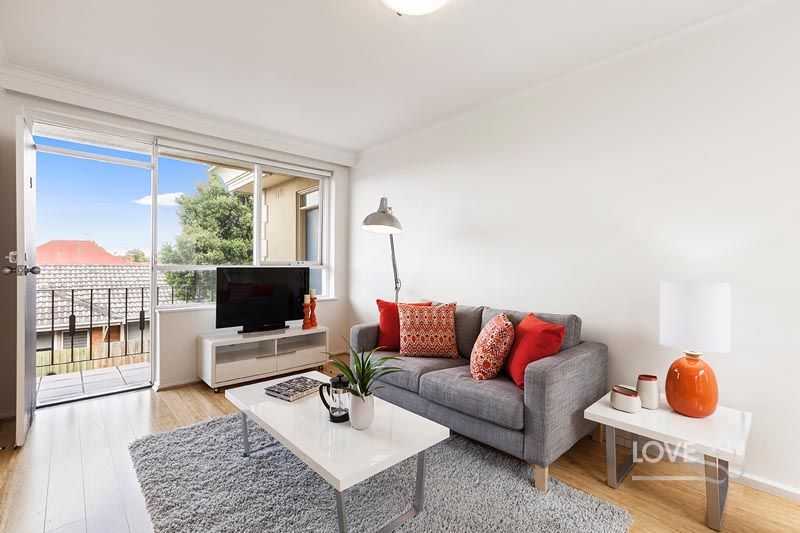 Attractive Apartment in the Heart of Thornbury!